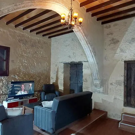 Stone Mansion * Nikozja
